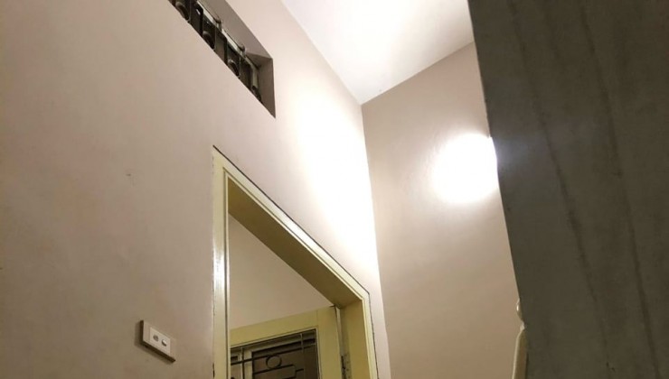 Cho thuê nhà mặt ngõ phố Ngõ Quỳnh, Hai Bà Trưng, Hà Nội.DT 35mx 4 tầng giá 9triệu/tháng.